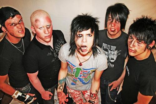 black-veil-brides--large-msg-121289573325.jpg